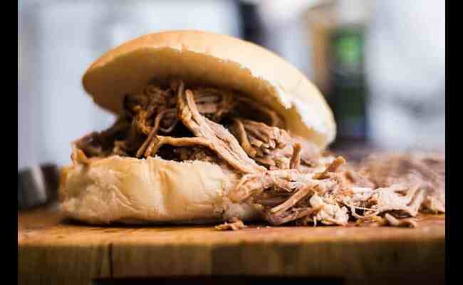 How Much Pulled Pork Per Person 2023 Best Info