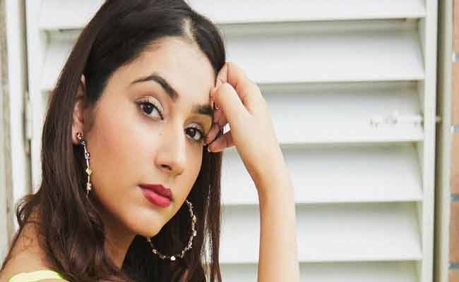 Disha Parmar Age, Height, Serials, Parents, Husband Name, Wiki, Sister, Boyfriend, Bio, Net Worth 2022 Best Info